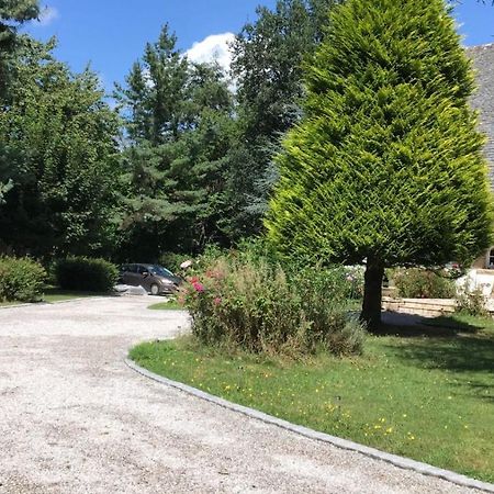 Crown Roads Bed & Breakfast Le Faouet  Bagian luar foto