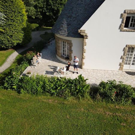 Crown Roads Bed & Breakfast Le Faouet  Bagian luar foto