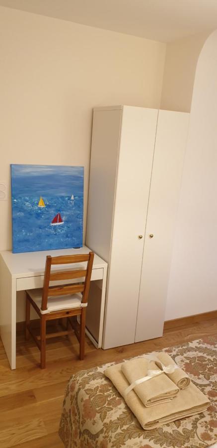 Crown Roads Bed & Breakfast Le Faouet  Bagian luar foto