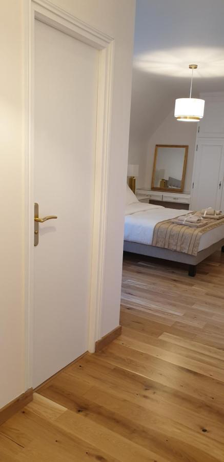 Crown Roads Bed & Breakfast Le Faouet  Bagian luar foto