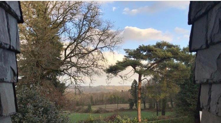 Crown Roads Bed & Breakfast Le Faouet  Bagian luar foto