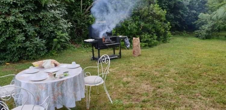 Crown Roads Bed & Breakfast Le Faouet  Bagian luar foto