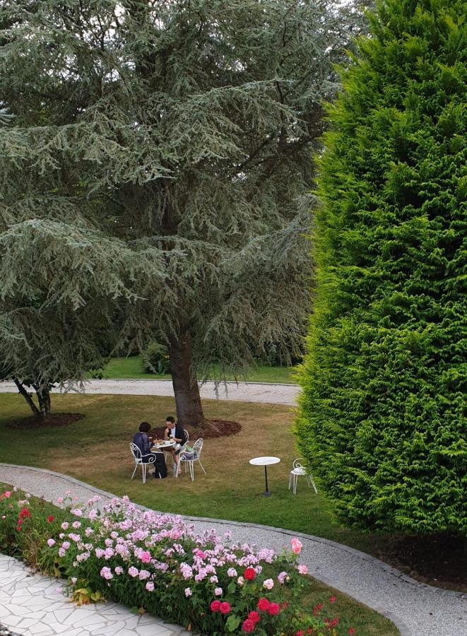 Crown Roads Bed & Breakfast Le Faouet  Bagian luar foto